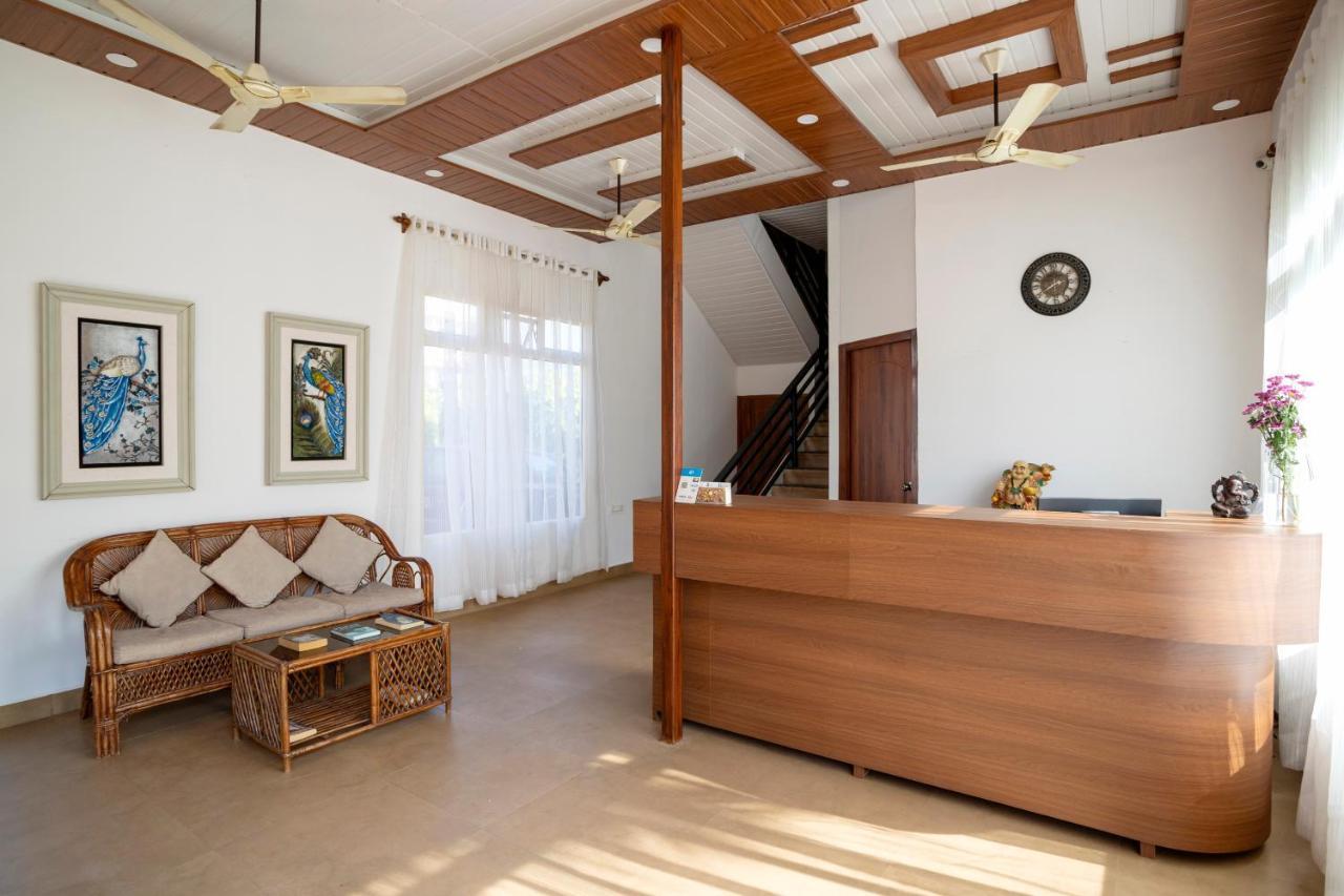 La Vaiencia Beach Resort, Morjim Luaran gambar