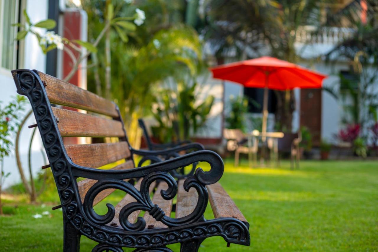 La Vaiencia Beach Resort, Morjim Luaran gambar