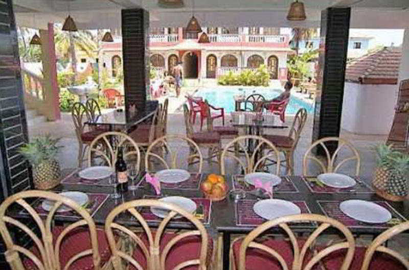 La Vaiencia Beach Resort, Morjim Luaran gambar